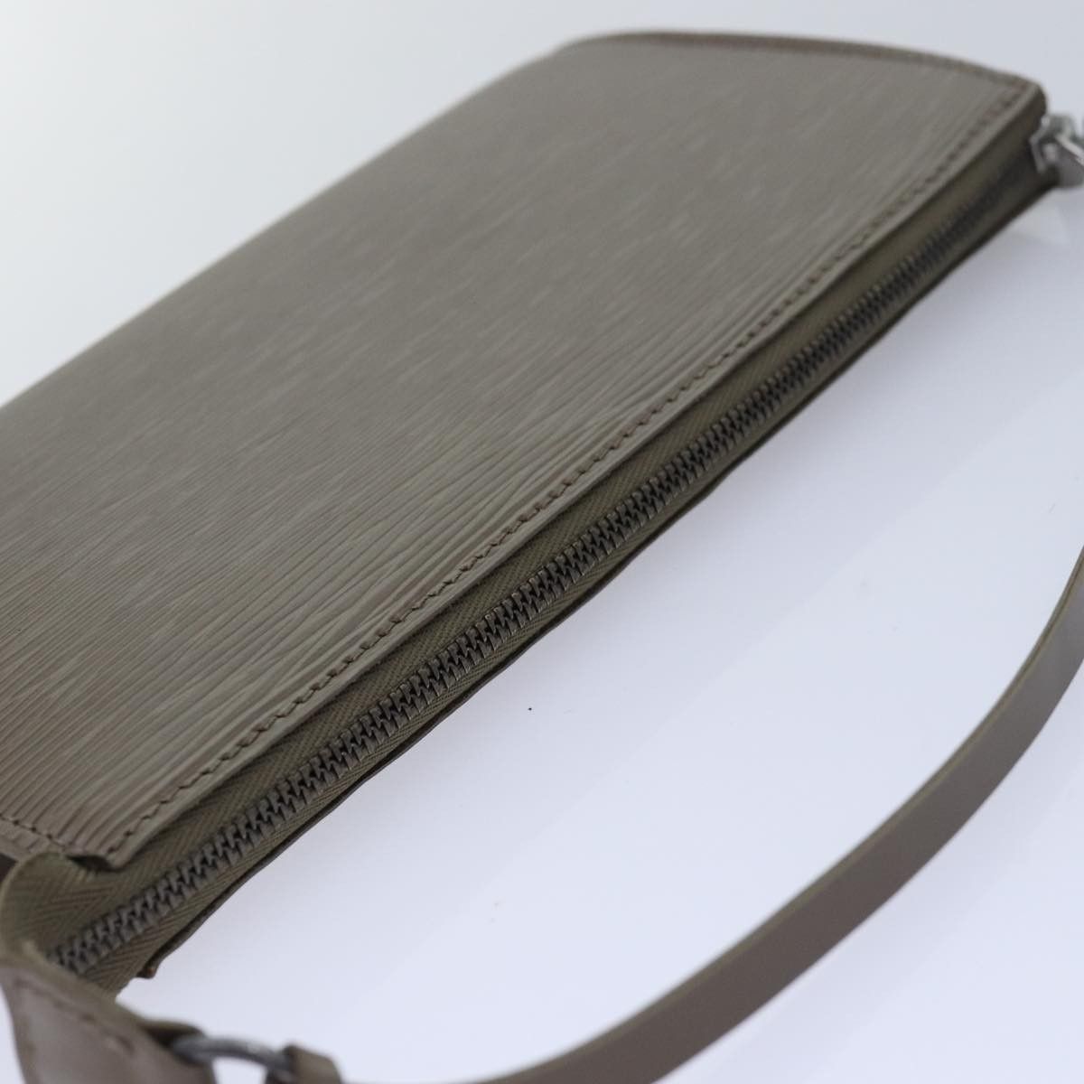 Louis Vuitton Louis Vuitton Pochette Accessoires Epi Leather Size ONE SIZE - 6 Thumbnail