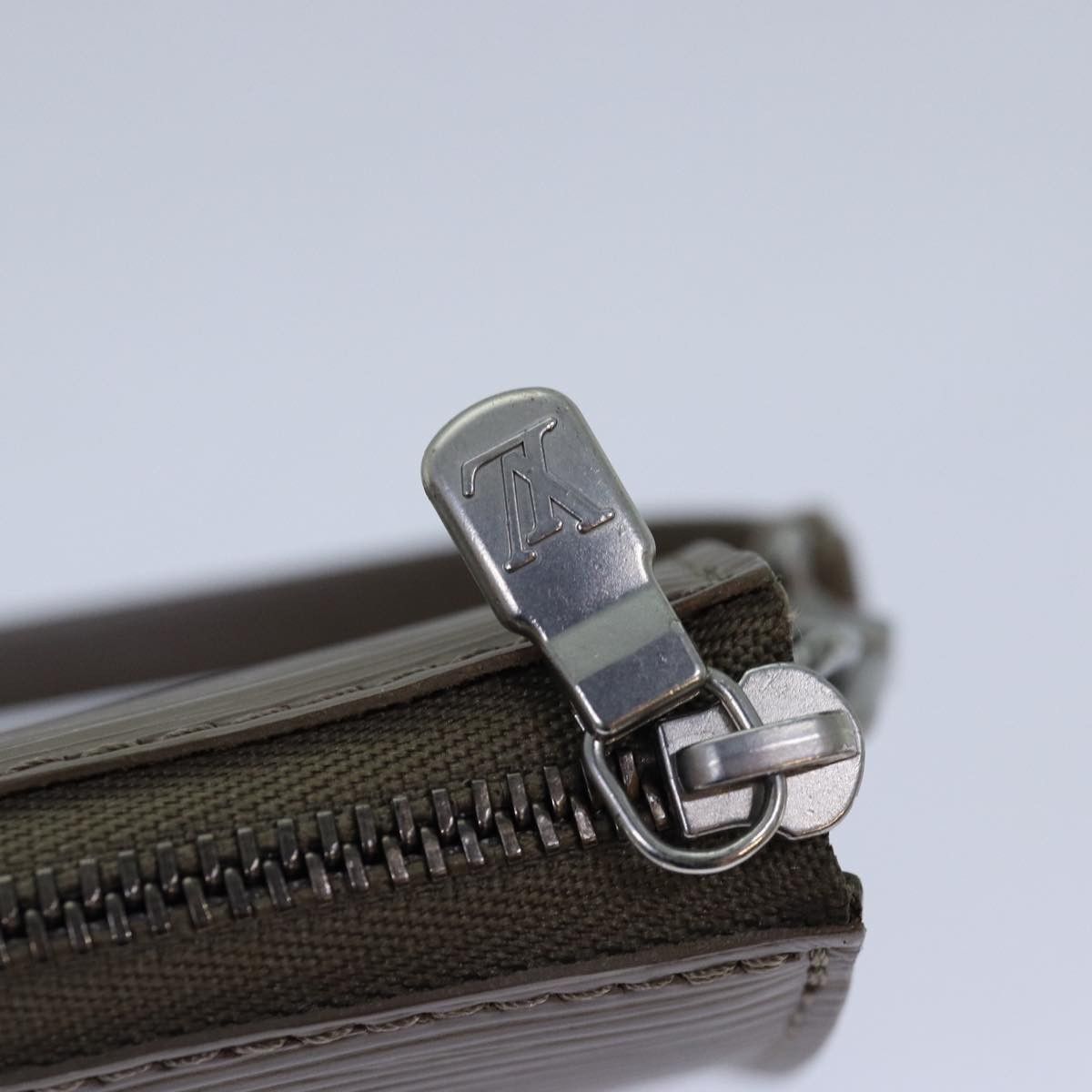 Louis Vuitton Louis Vuitton Pochette Accessoires Epi Leather Size ONE SIZE - 9 Thumbnail