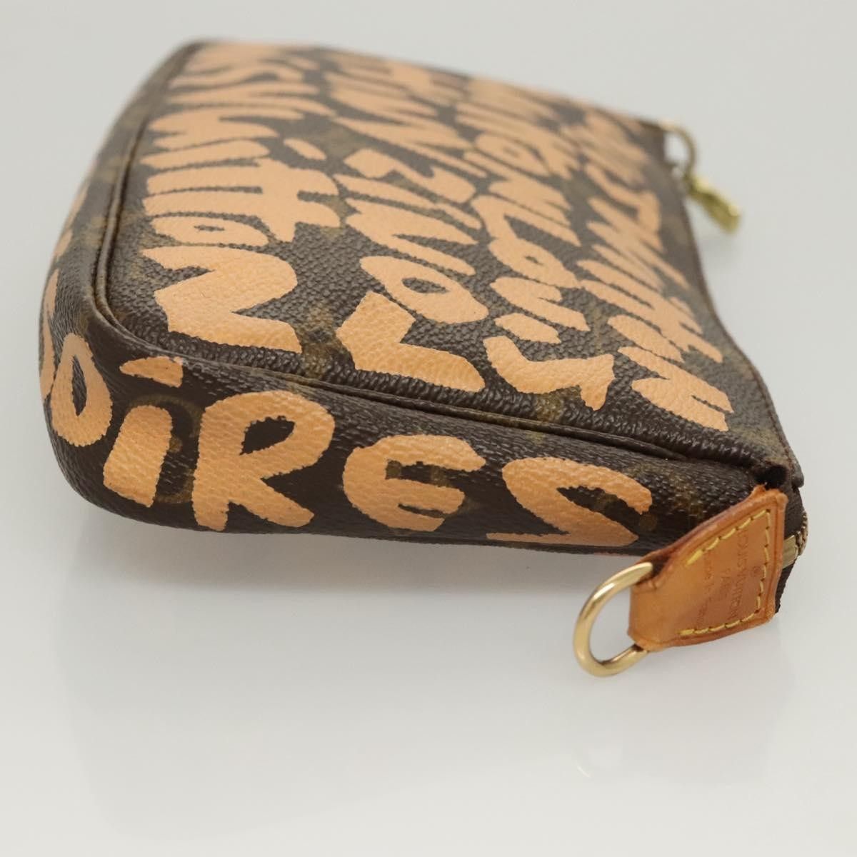 Louis Vuitton Louis Vuitton Pochette Accessoires Limited Edition Monogram Graffiti Size ONE SIZE - 3 Thumbnail