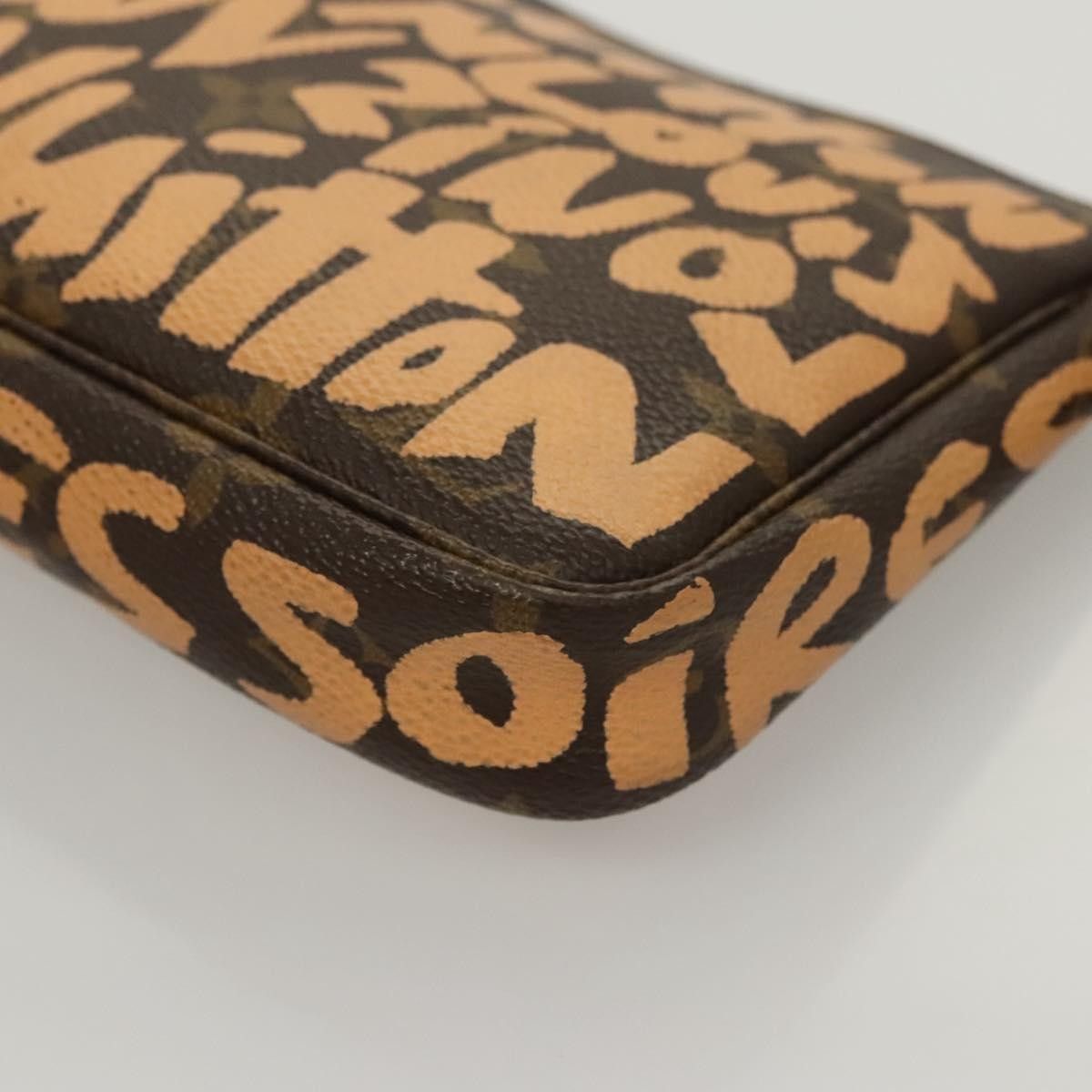 Louis Vuitton Louis Vuitton Pochette Accessoires Limited Edition Monogram Graffiti Size ONE SIZE - 8 Thumbnail