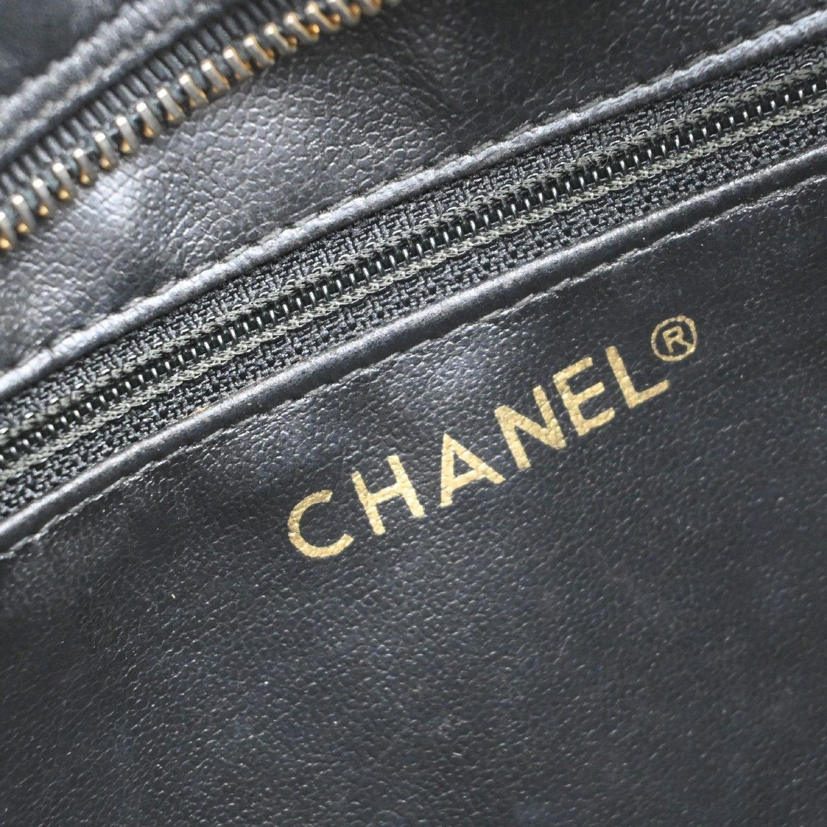 Chanel Chanel Vintage Diamond CC Camera Bag Quilted Caviar Size ONE SIZE - 6 Thumbnail