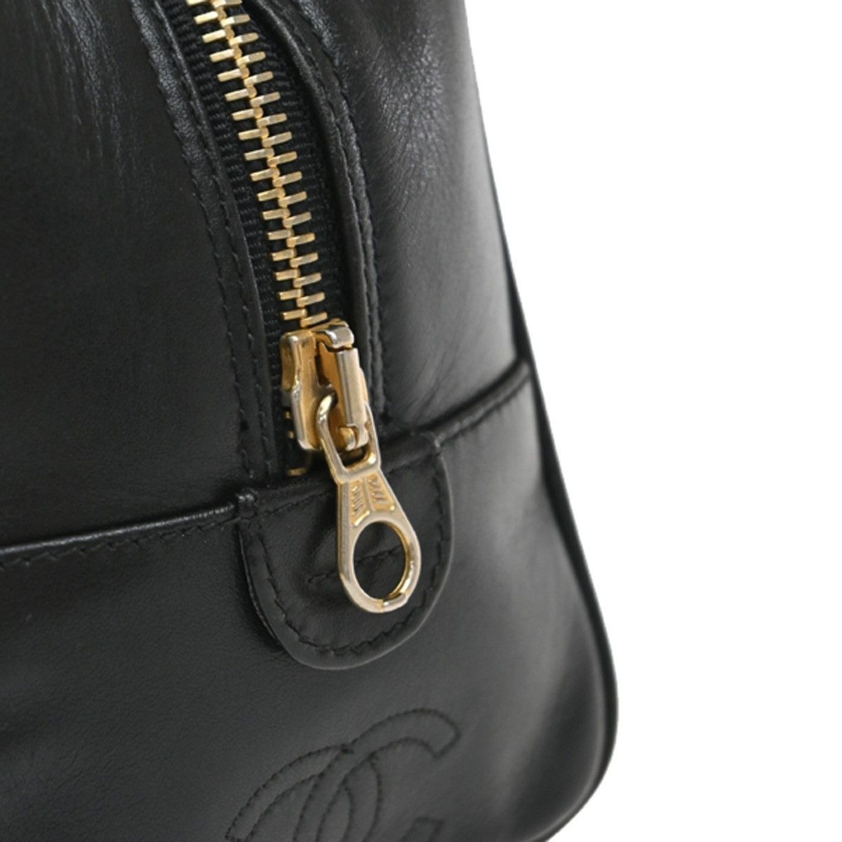 Chanel Chanel Vintage Diamond CC Camera Bag Quilted Caviar Size ONE SIZE - 9 Thumbnail