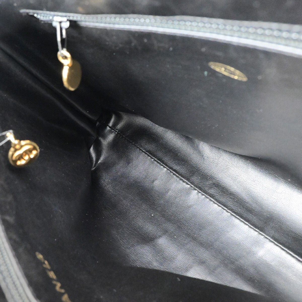 Chanel Chanel Timeless CC Pocket Chain Tote Stitched Calfskin Size ONE SIZE - 19 Thumbnail