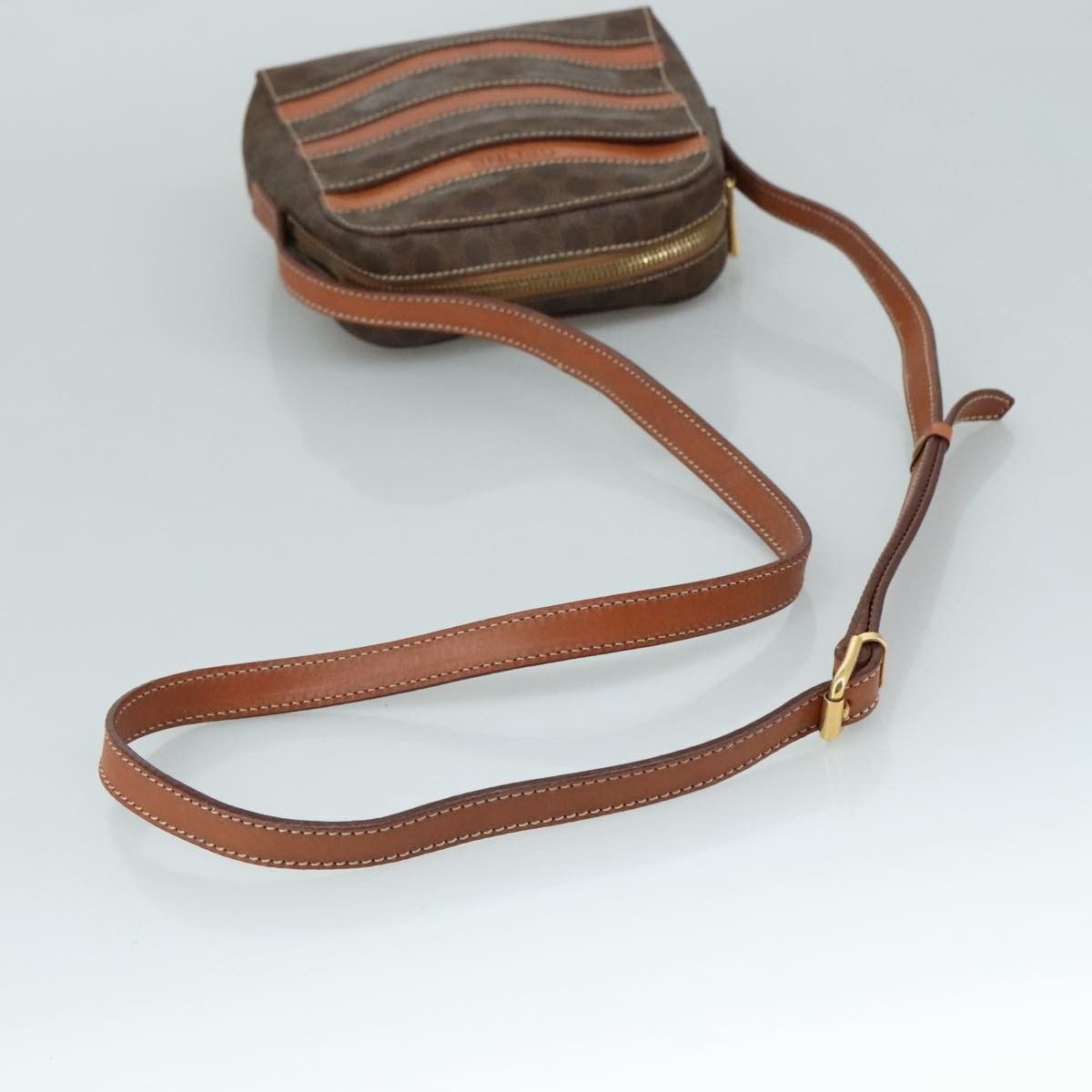 Celine Celine Macadam Shoulder Bag Leather Size ONE SIZE - 7 Thumbnail
