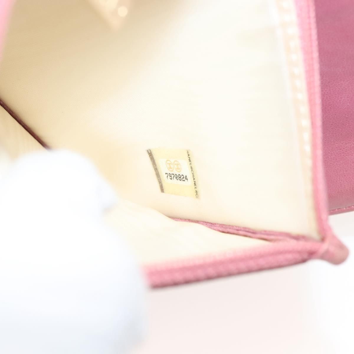 Chanel Chanel Chocolate Bar Clutch Quilted Patent Size ONE SIZE - 8 Thumbnail