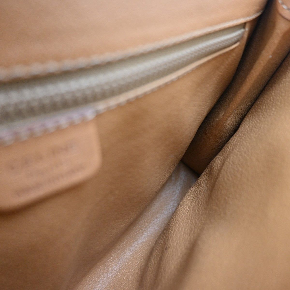 Celine Celine Macadam Shoulder Bag Leather Size ONE SIZE - 14 Thumbnail