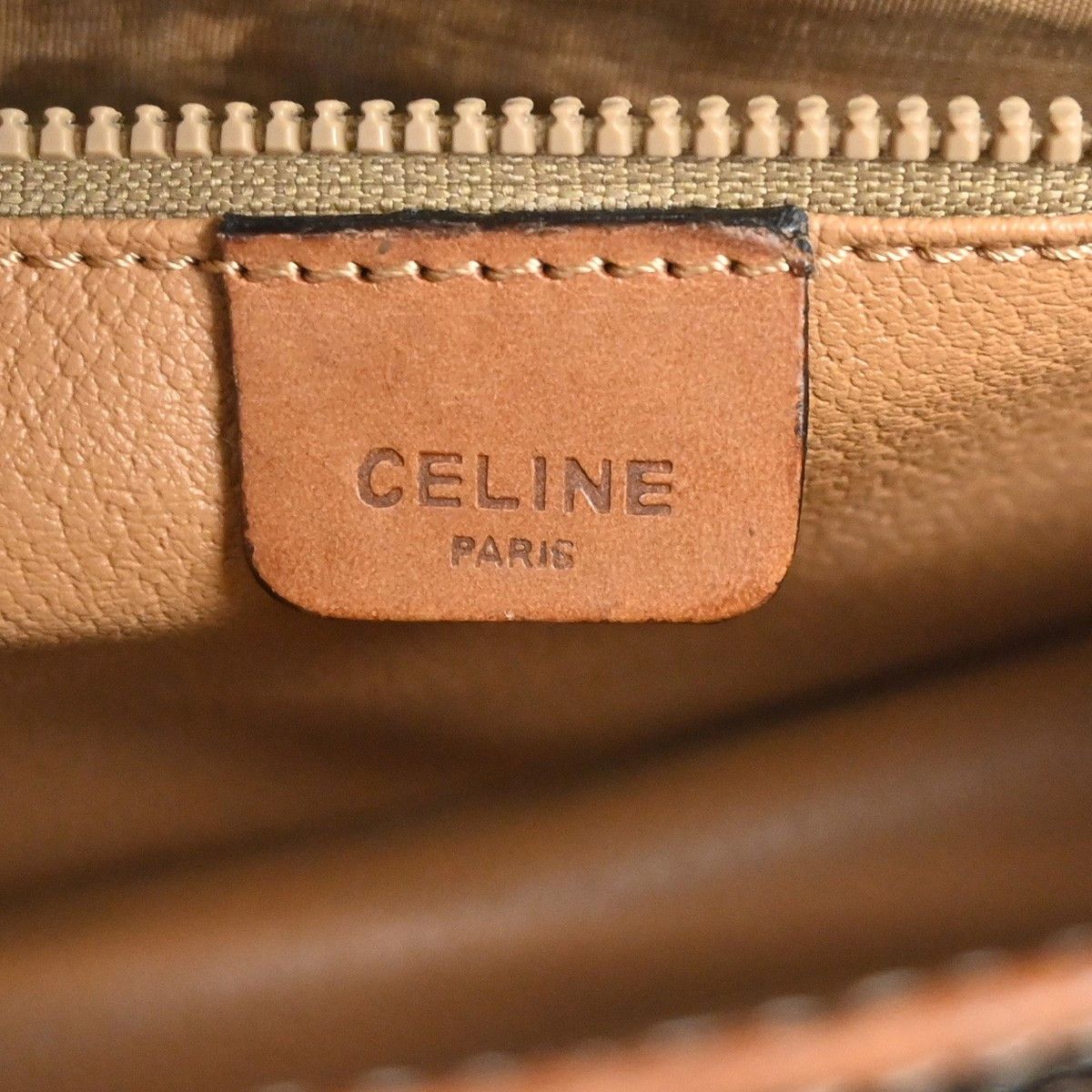 Celine Celine Macadam Shoulder Bag Leather Size ONE SIZE - 16 Thumbnail