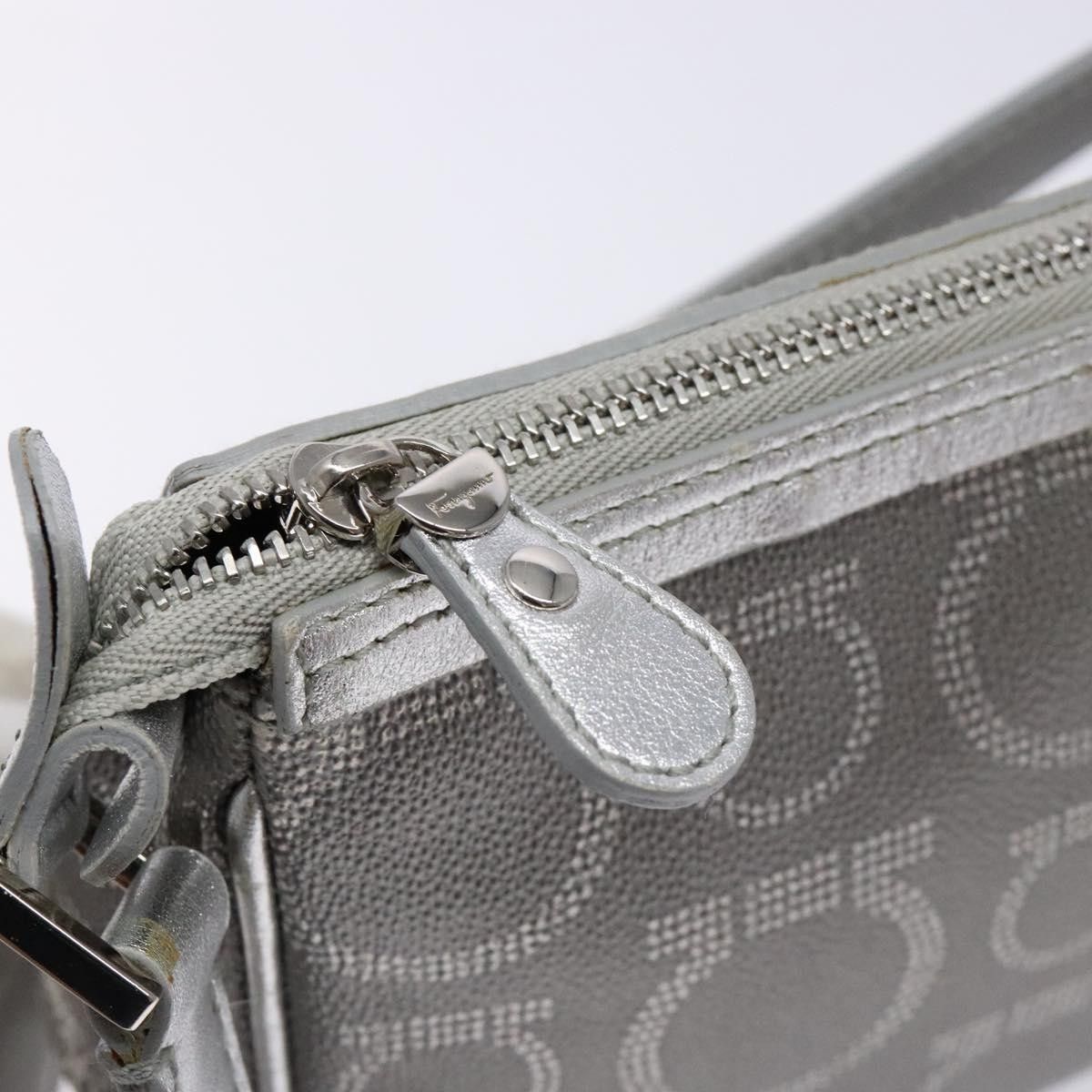 Salvatore Ferragamo Salvatore Ferragamo Gancini Shoulder Bag Leather Size ONE SIZE - 20 Thumbnail
