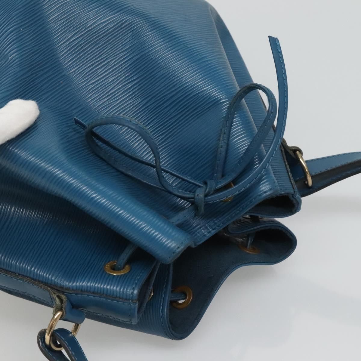 Louis Vuitton Louis Vuitton Noe Handbag Epi Leather Size ONE SIZE - 6 Thumbnail