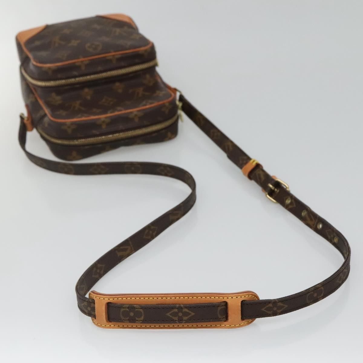 Louis Vuitton Louis Vuitton Amazone Bag Monogram Canvas Size ONE SIZE - 8 Thumbnail