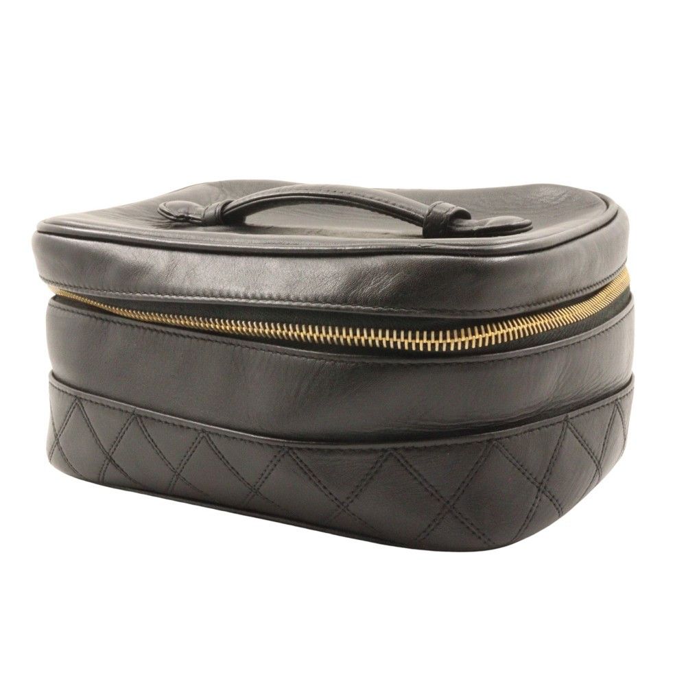 Chanel Chanel Vintage Cosmetic Case Lambskin Size ONE SIZE - 10 Thumbnail