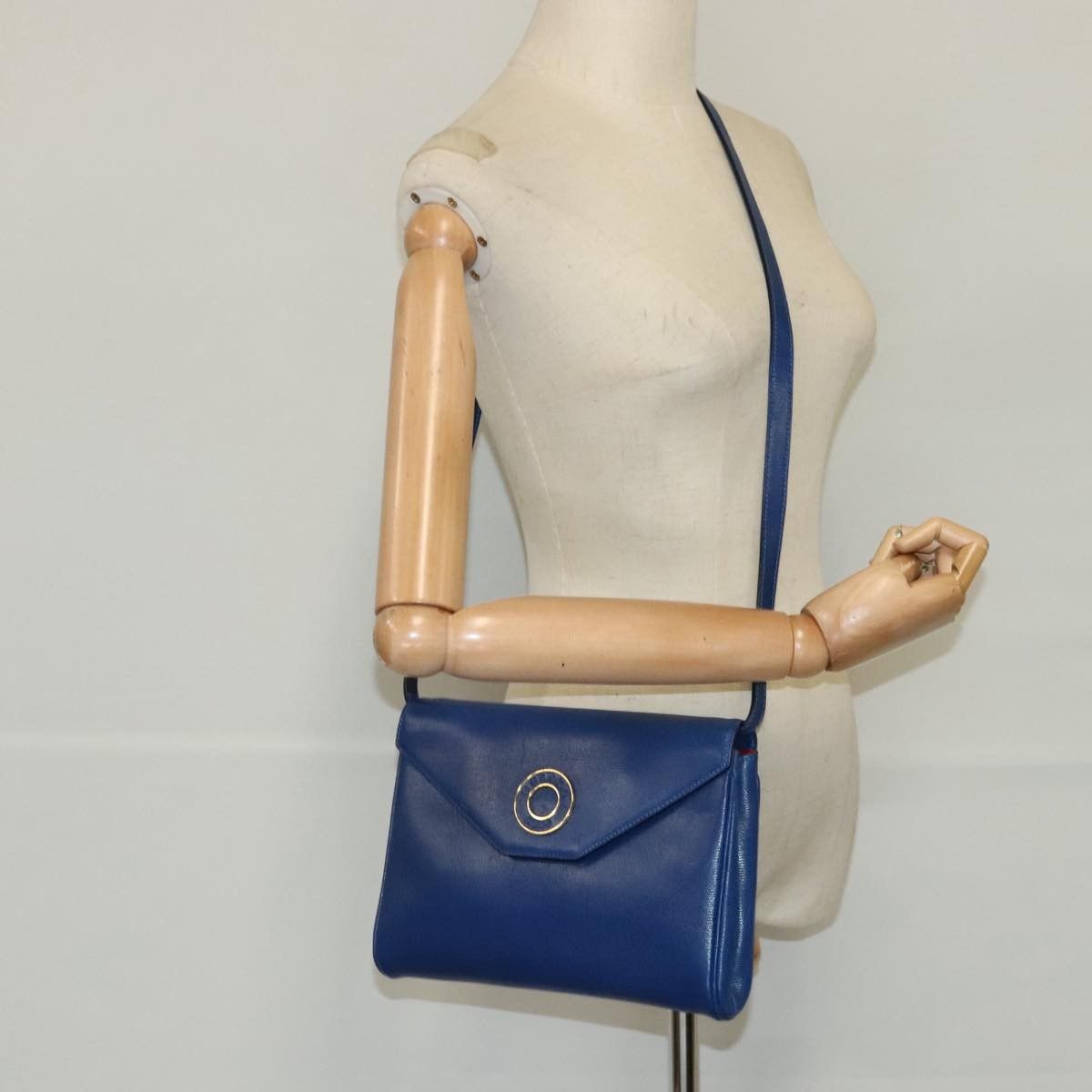 Celine Celine Vintage Circle Logo Crossbody Bag Leather Size ONE SIZE - 12 Thumbnail