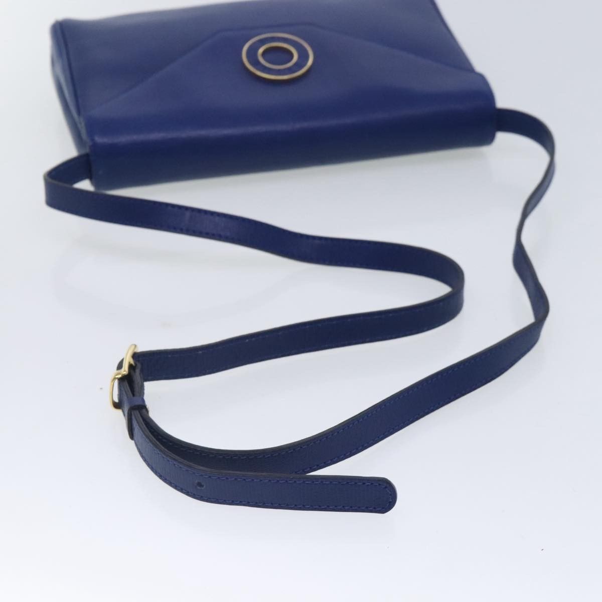 Celine Celine Vintage Circle Logo Crossbody Bag Leather Size ONE SIZE - 7 Thumbnail