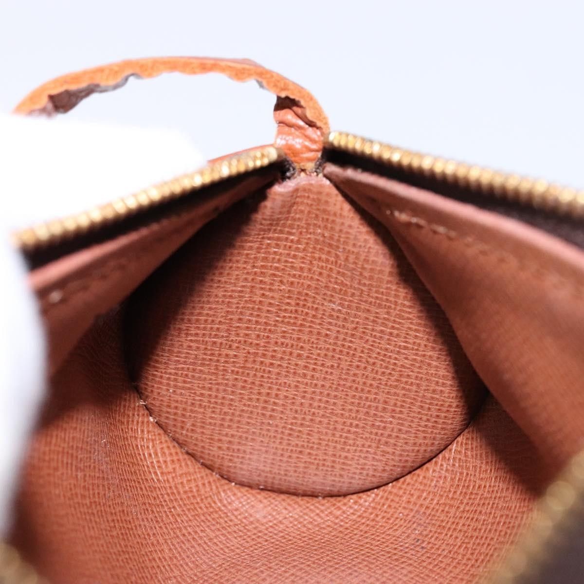 Louis Vuitton Louis Vuitton Papillon Pochette Monogram Canvas Size ONE SIZE - 18 Thumbnail