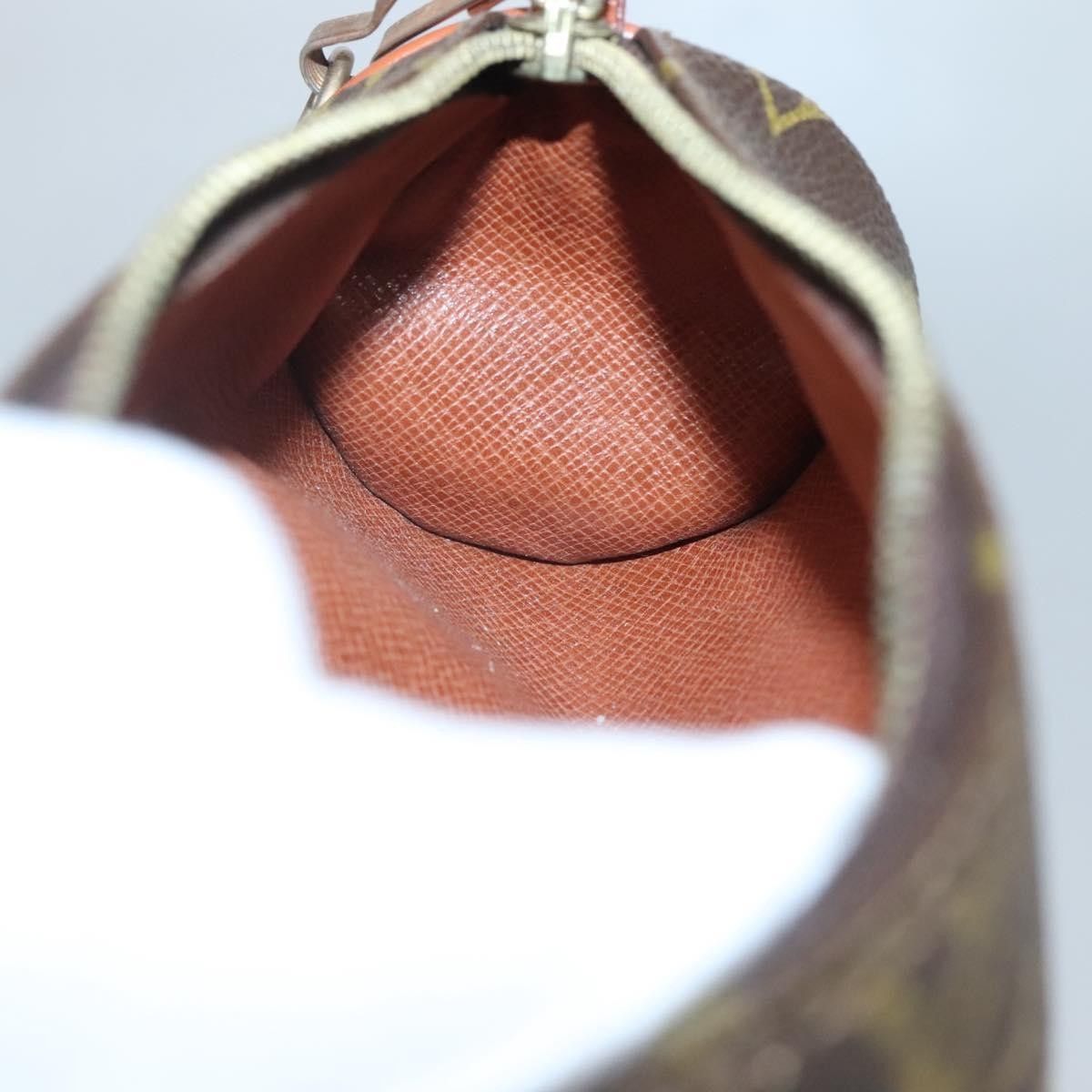 Louis Vuitton Louis Vuitton Papillon Pochette Monogram Canvas Size ONE SIZE - 19 Thumbnail