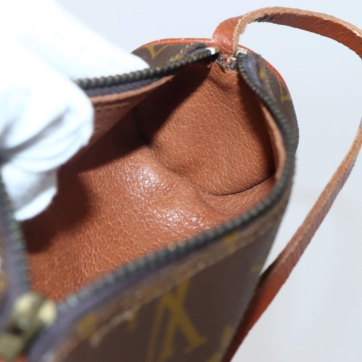 Louis Vuitton Louis Vuitton Papillon Pochette Monogram Canvas Size ONE SIZE - 17 Thumbnail