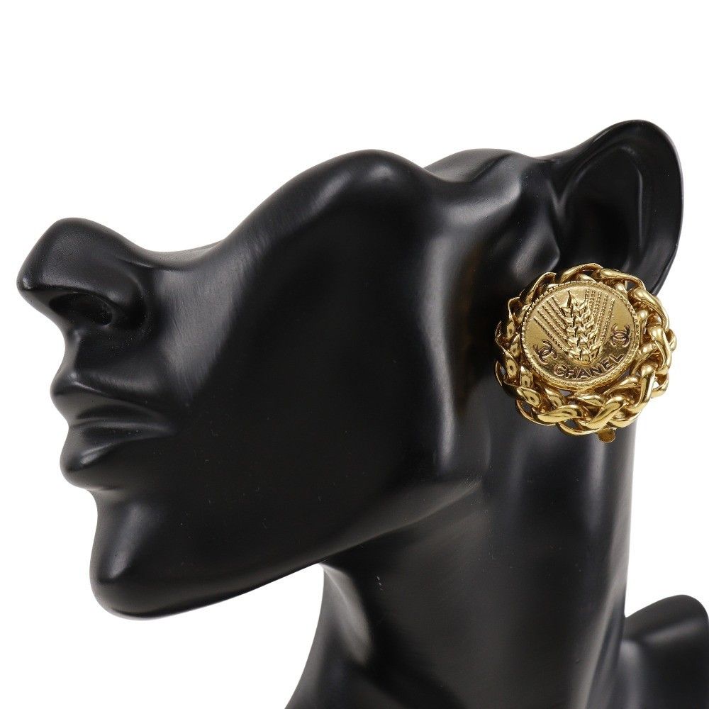 Chanel Chanel Vintage Round CC Clip-On Earrings Metal Size ONE SIZE - 9 Thumbnail