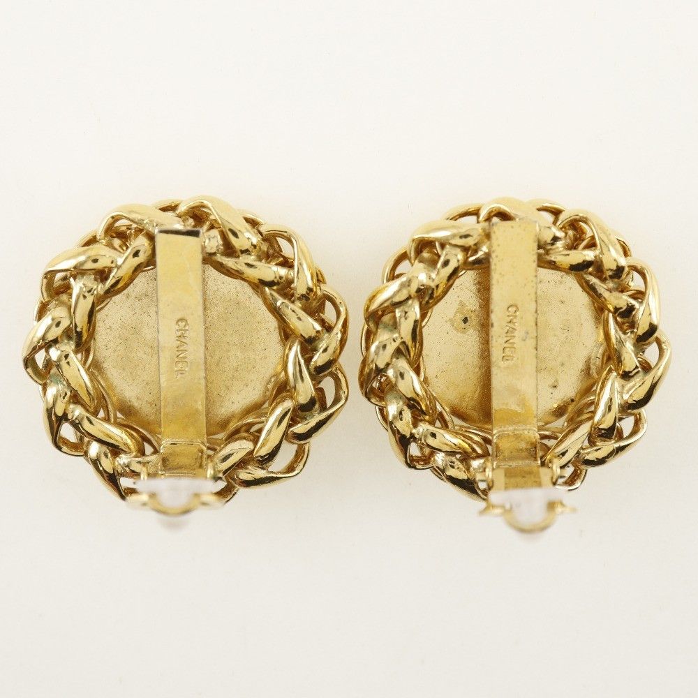 Chanel Chanel Vintage Round CC Clip-On Earrings Metal Size ONE SIZE - 2 Thumbnail