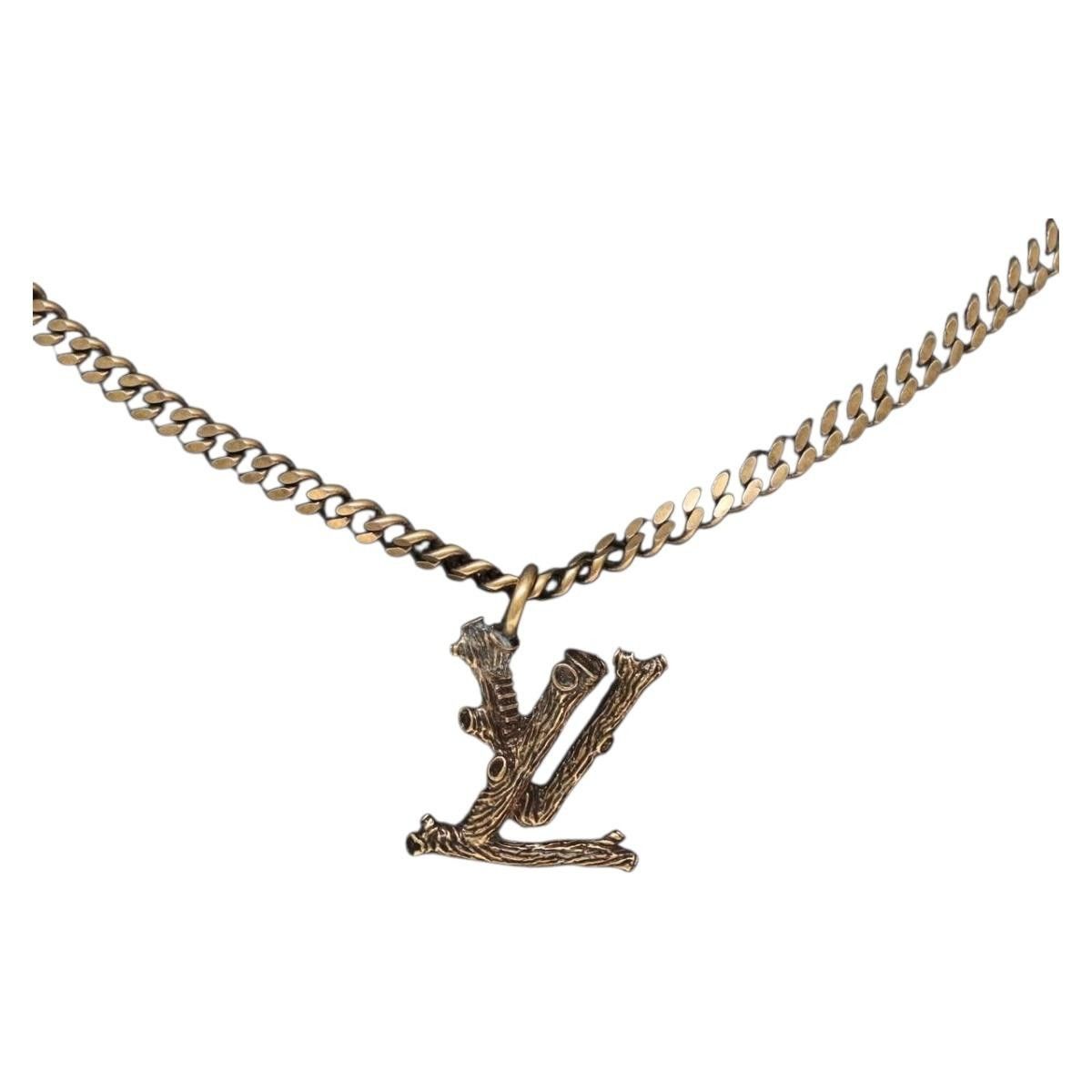 Louis Vuitton Louis Vuitton LV Wood Pendant Necklace Metal Size ONE SIZE - 8 Thumbnail