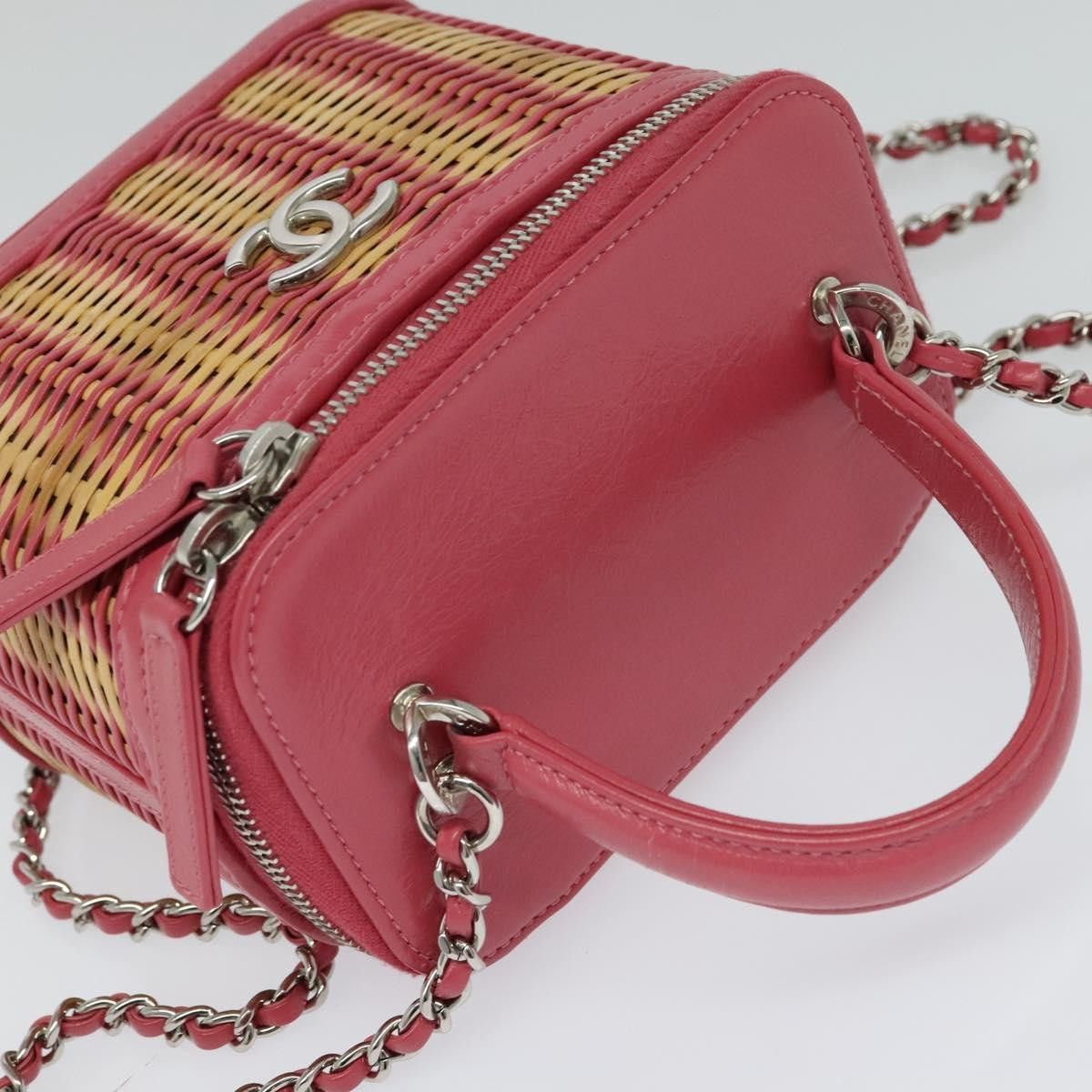 Chanel Chanel Take Away Vanity Case Rattan and Calfskin Size ONE SIZE - 16 Thumbnail
