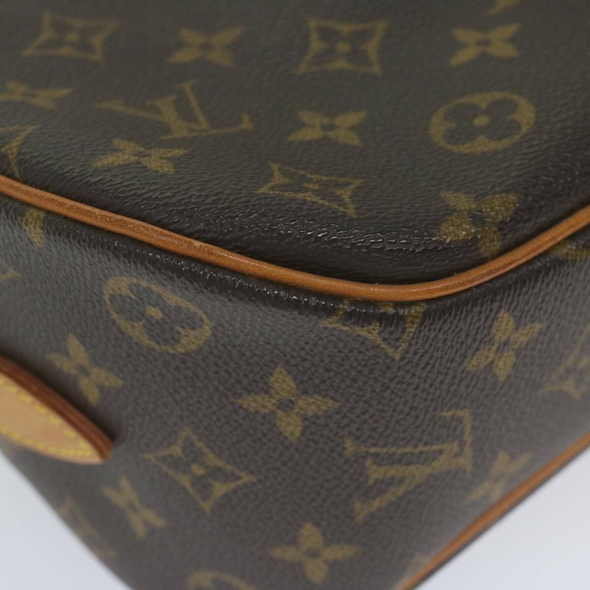 Louis Vuitton Louis Vuitton Blois Handbag Monogram Canvas Size ONE SIZE - 10 Thumbnail
