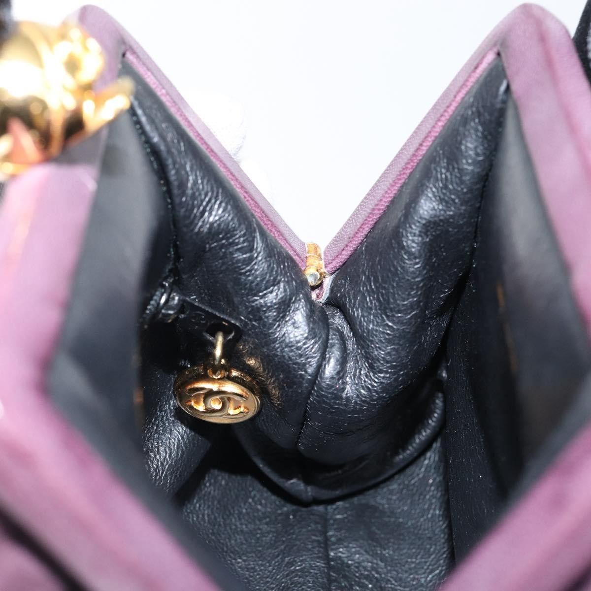 Chanel Chanel Bow cluth Suede Size ONE SIZE - 21 Thumbnail