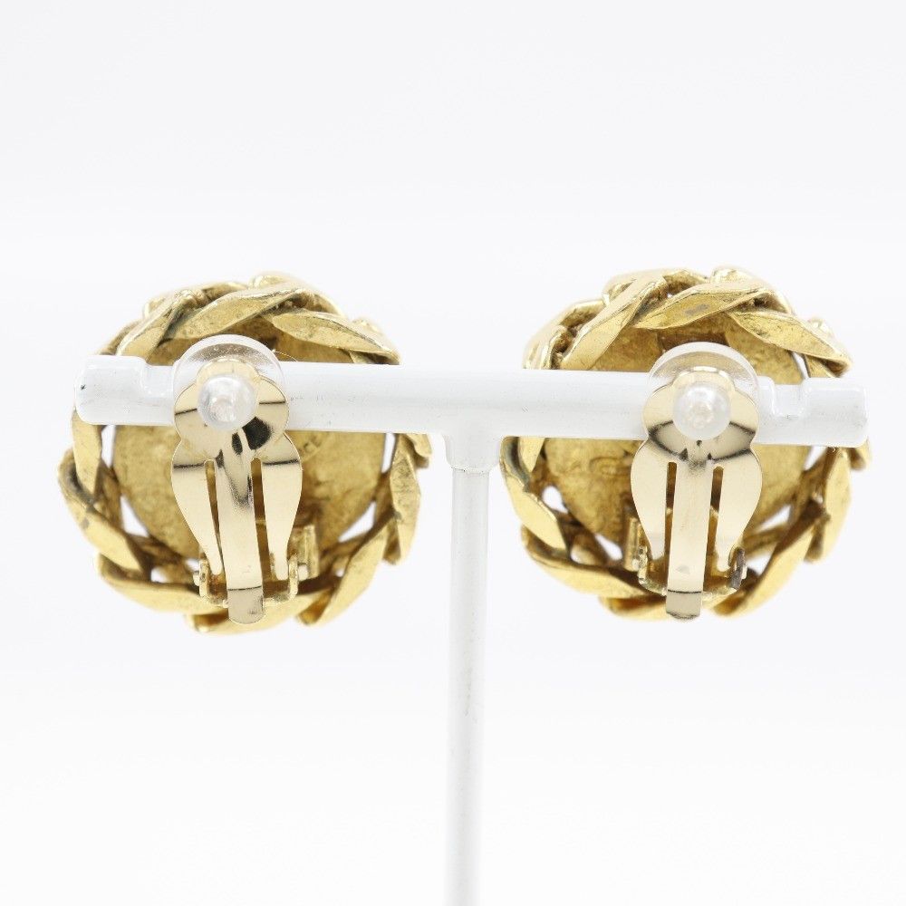 Chanel Chanel Vintage Round CC Clip-On Earring Metal Size ONE SIZE - 2 Thumbnail
