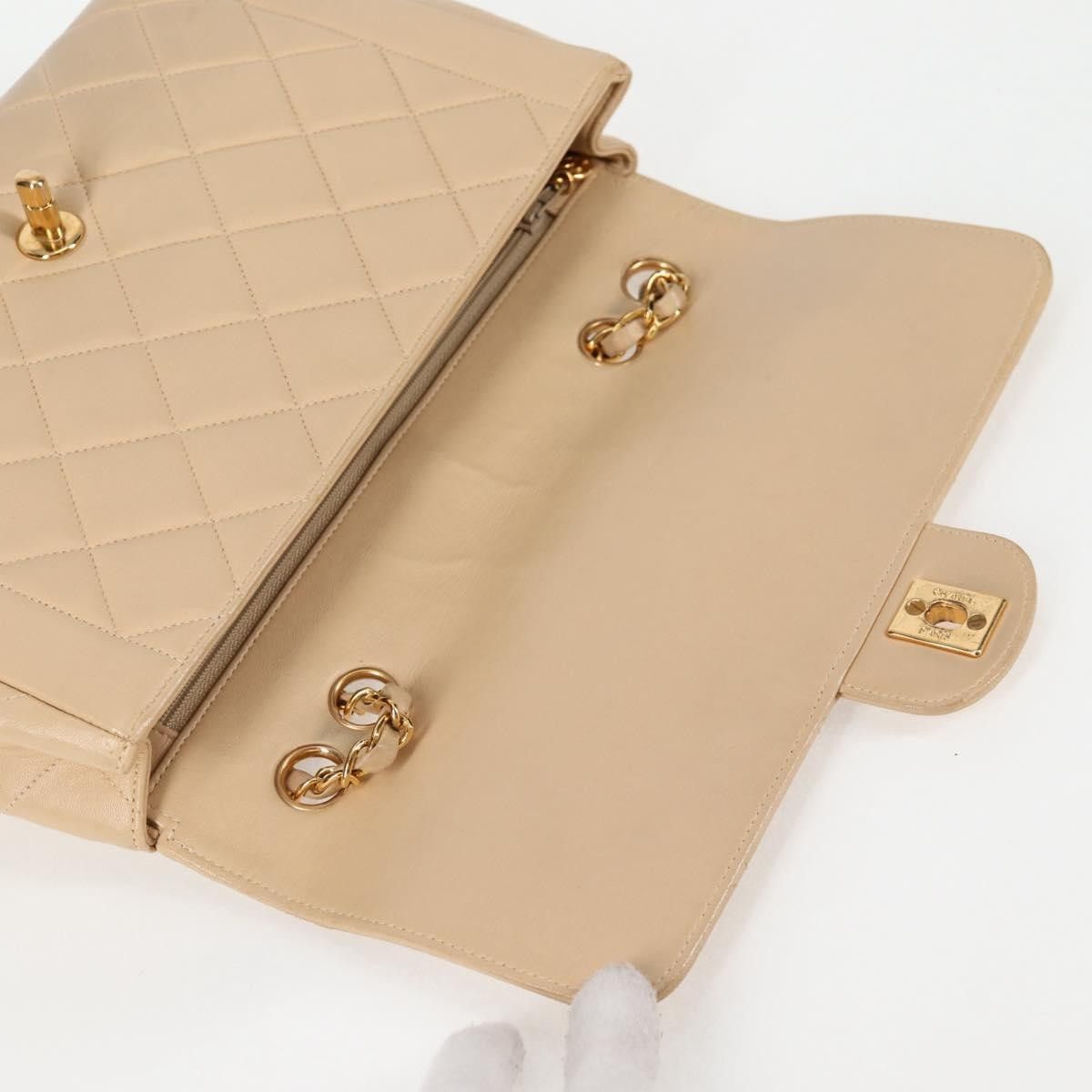 Chanel Chanel Vintage Flap Bag Quilted Lambskin Size ONE SIZE - 18 Thumbnail