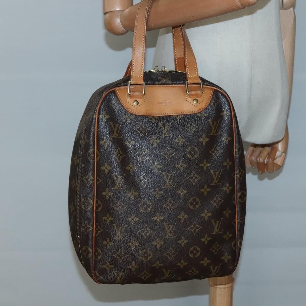 Louis Vuitton Louis Vuitton Excursion Handbag Monogram Canvas Size ONE SIZE - 14 Thumbnail