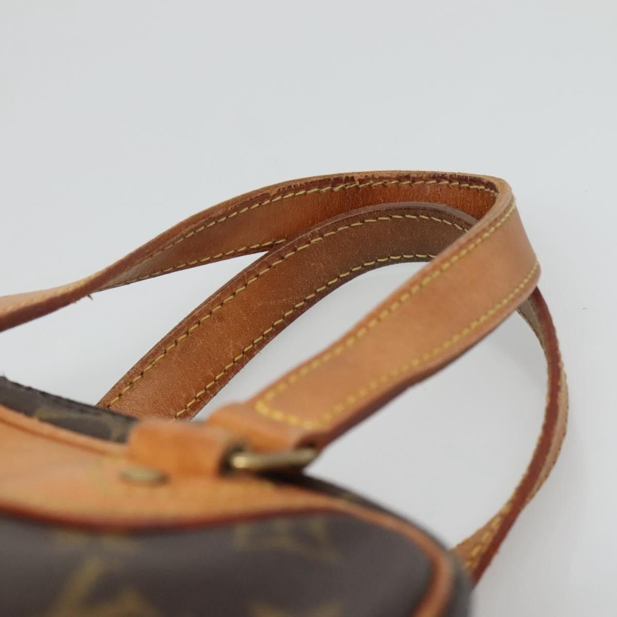 Louis Vuitton Louis Vuitton Excursion Handbag Monogram Canvas Size ONE SIZE - 18 Thumbnail