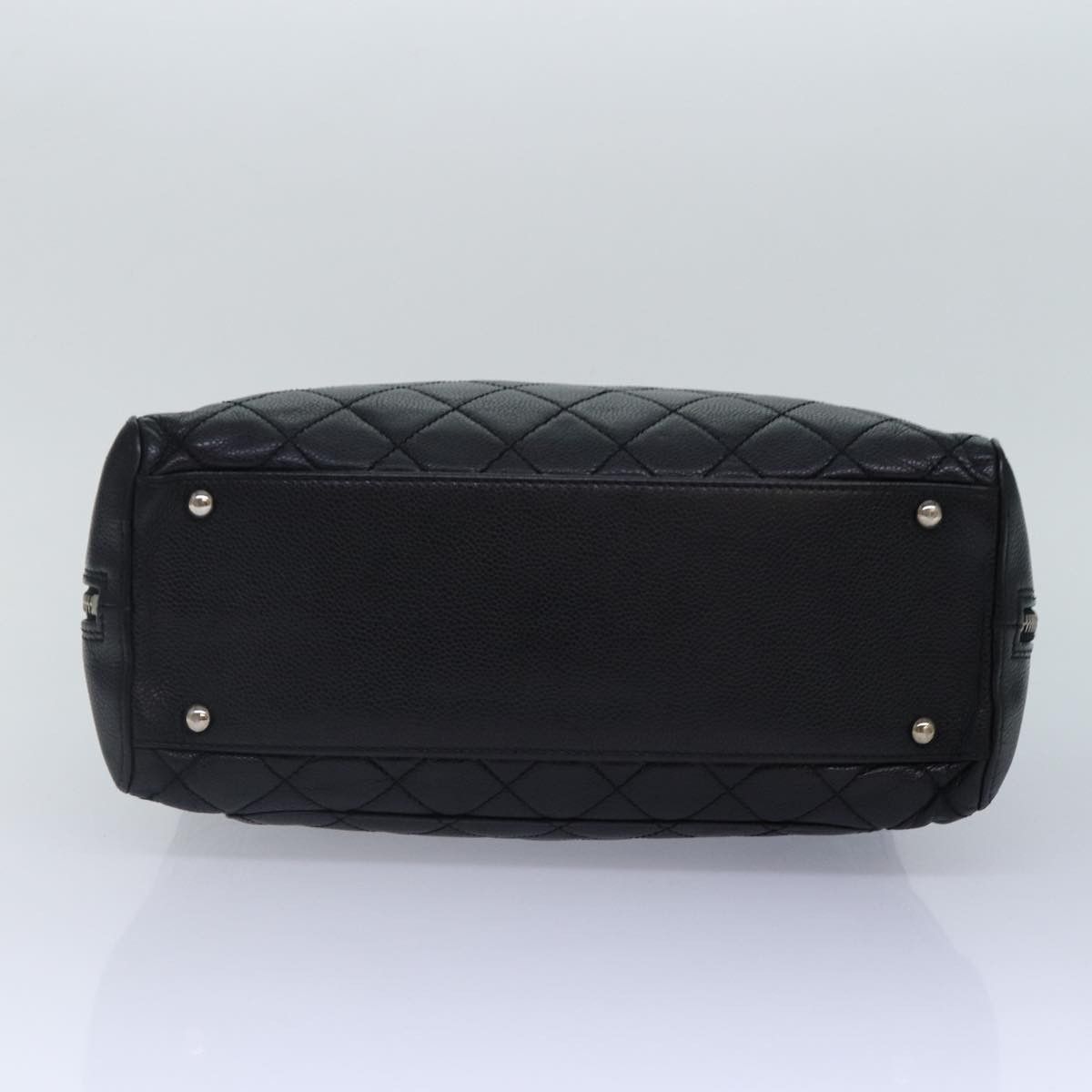 Chanel Chanel Vintage CC Zip Around Bowler Bag Quilted Caviar Size ONE SIZE - 24 Thumbnail