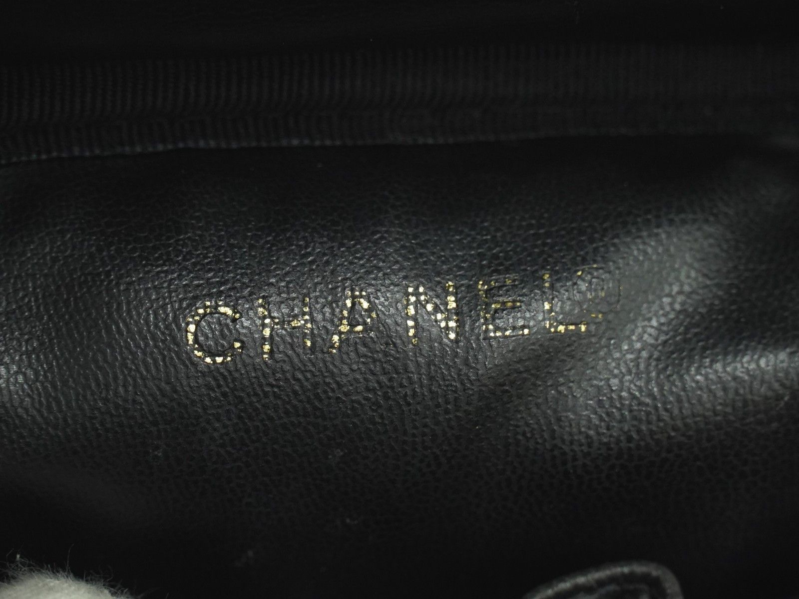Chanel Chanel Vintage Timeless Cosmetic Case Caviar Size ONE SIZE - 5 Thumbnail