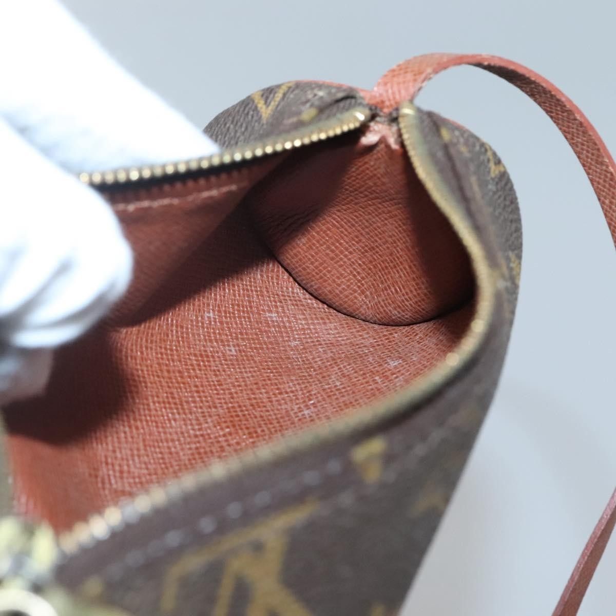 Louis Vuitton Louis Vuitton Papillon Pochette Monogram Canvas Size ONE SIZE - 19 Thumbnail