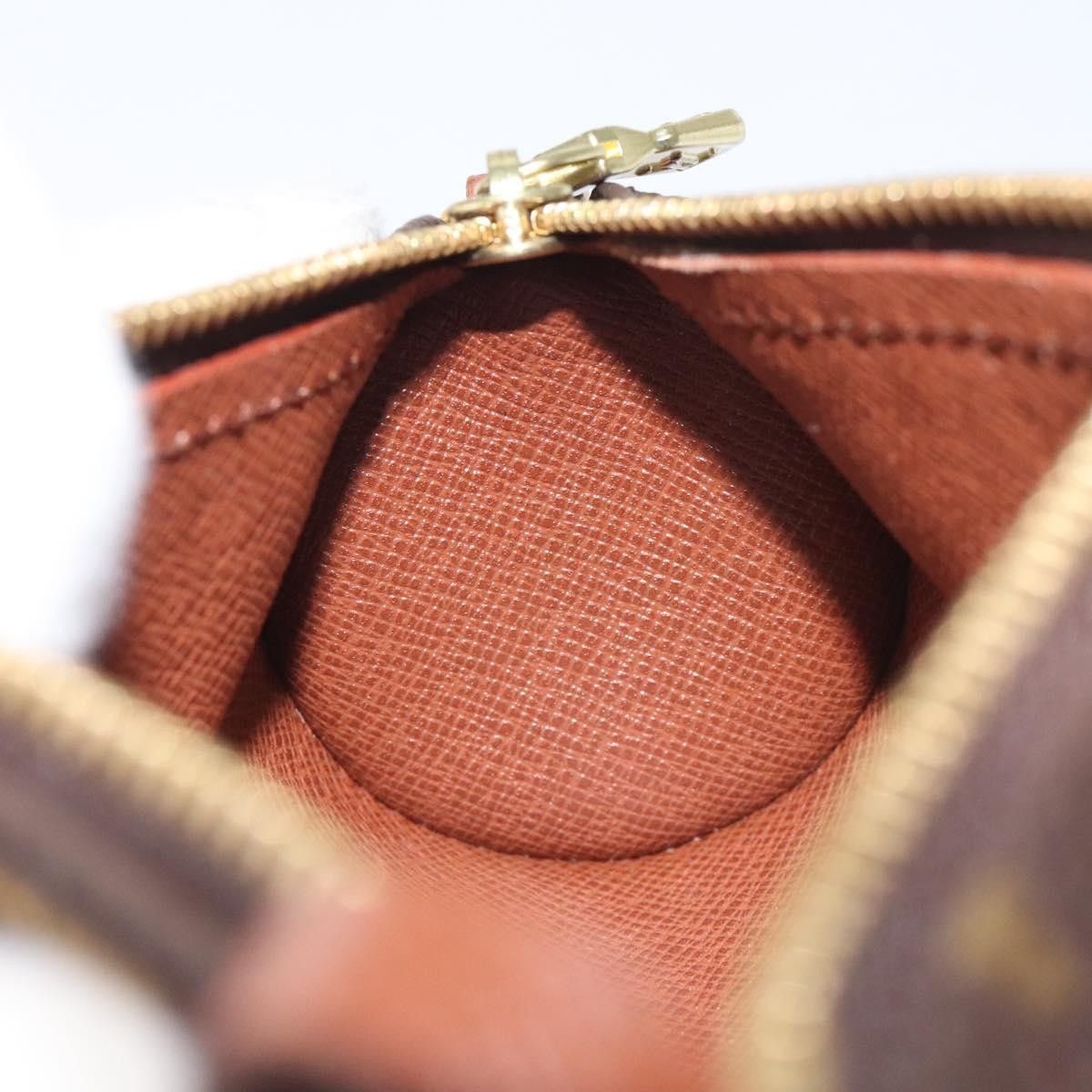 Louis Vuitton Louis Vuitton Papillon Pochette Monogram Canvas Size ONE SIZE - 18 Thumbnail