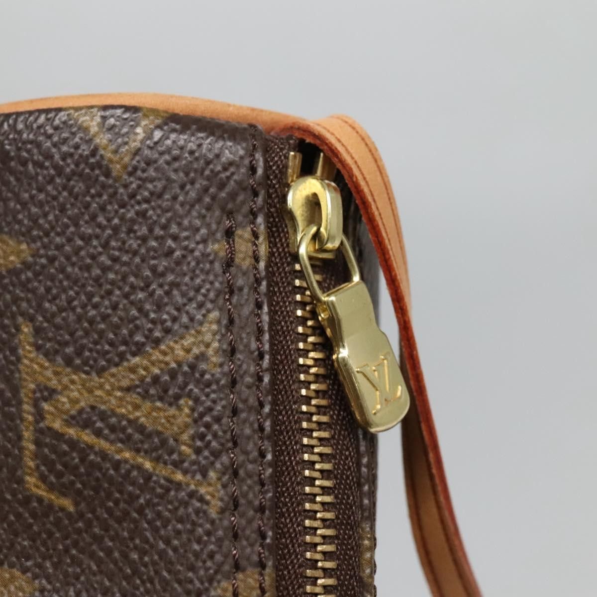 Louis Vuitton Louis Vuitton Papillon Pochette Monogram Canvas Size ONE SIZE - 12 Thumbnail
