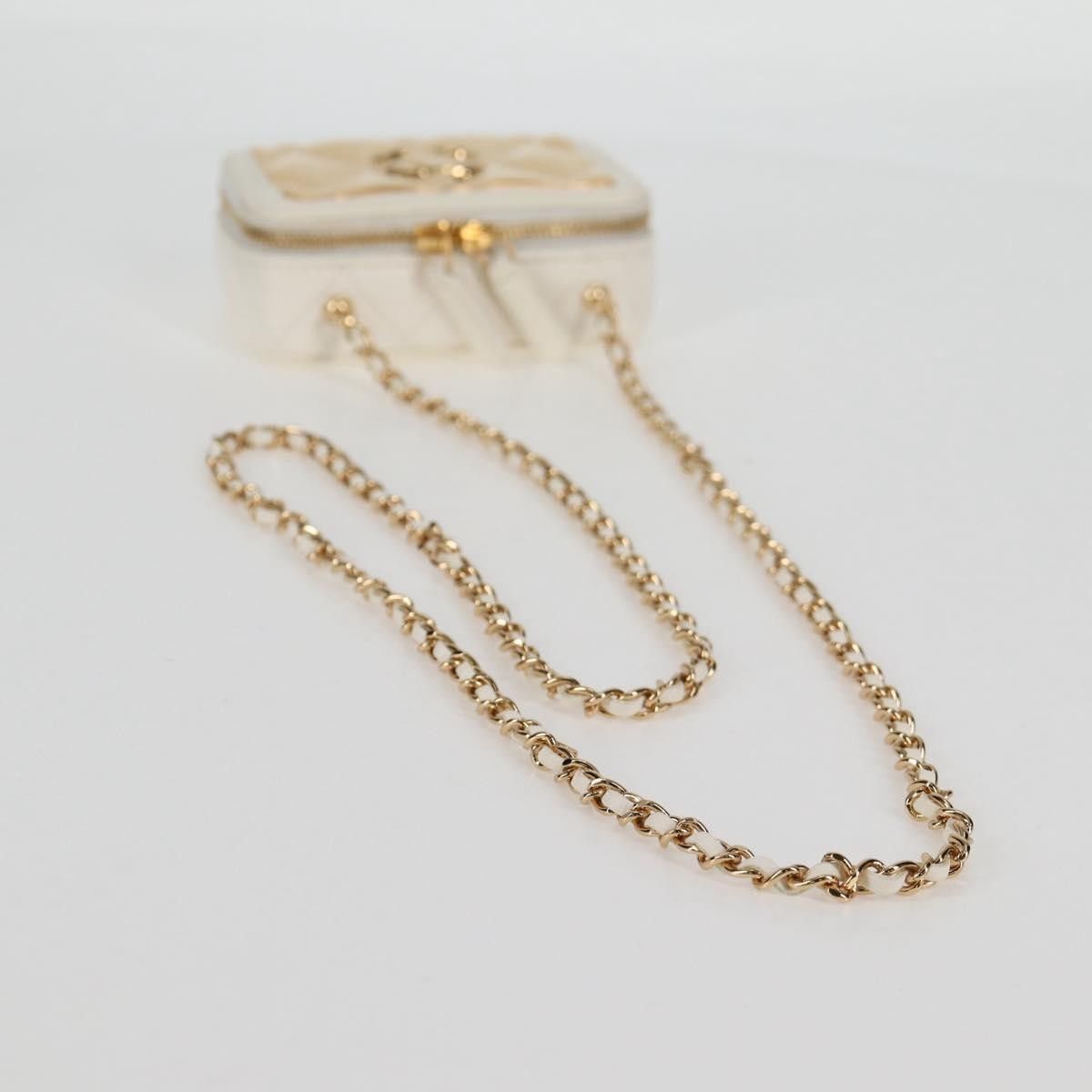Chanel Chanel CC Zip Around Clutch with Chain Quilted Metal and Lambskin Size ONE SIZE - 8 Thumbnail