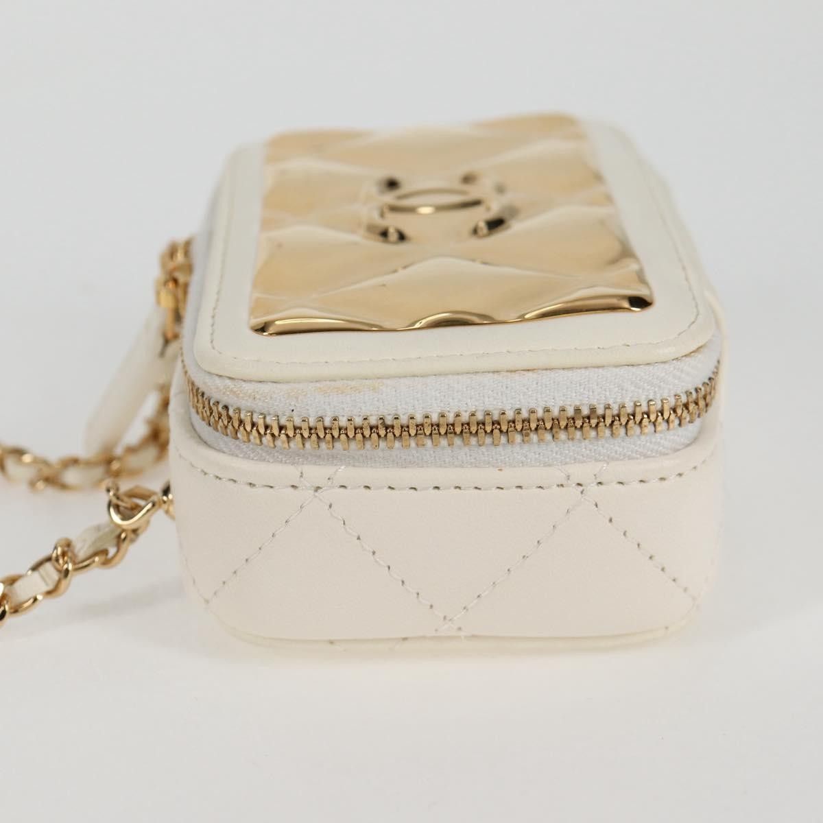 Chanel Chanel CC Zip Around Clutch with Chain Quilted Metal and Lambskin Size ONE SIZE - 3 Thumbnail