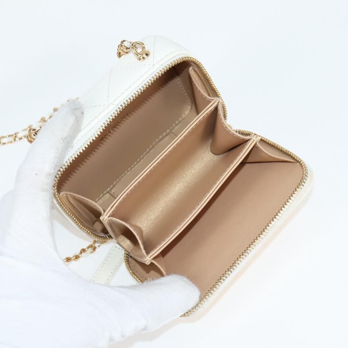 Chanel Chanel CC Zip Around Clutch with Chain Quilted Metal and Lambskin Size ONE SIZE - 5 Thumbnail
