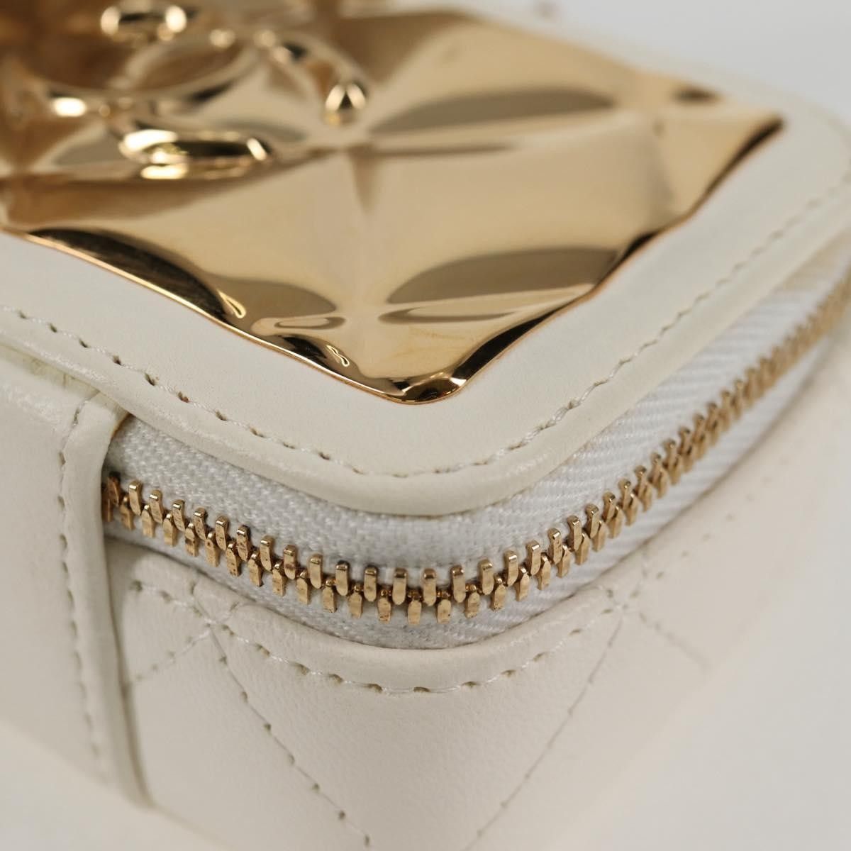 Chanel Chanel CC Zip Around Clutch with Chain Quilted Metal and Lambskin Size ONE SIZE - 10 Thumbnail