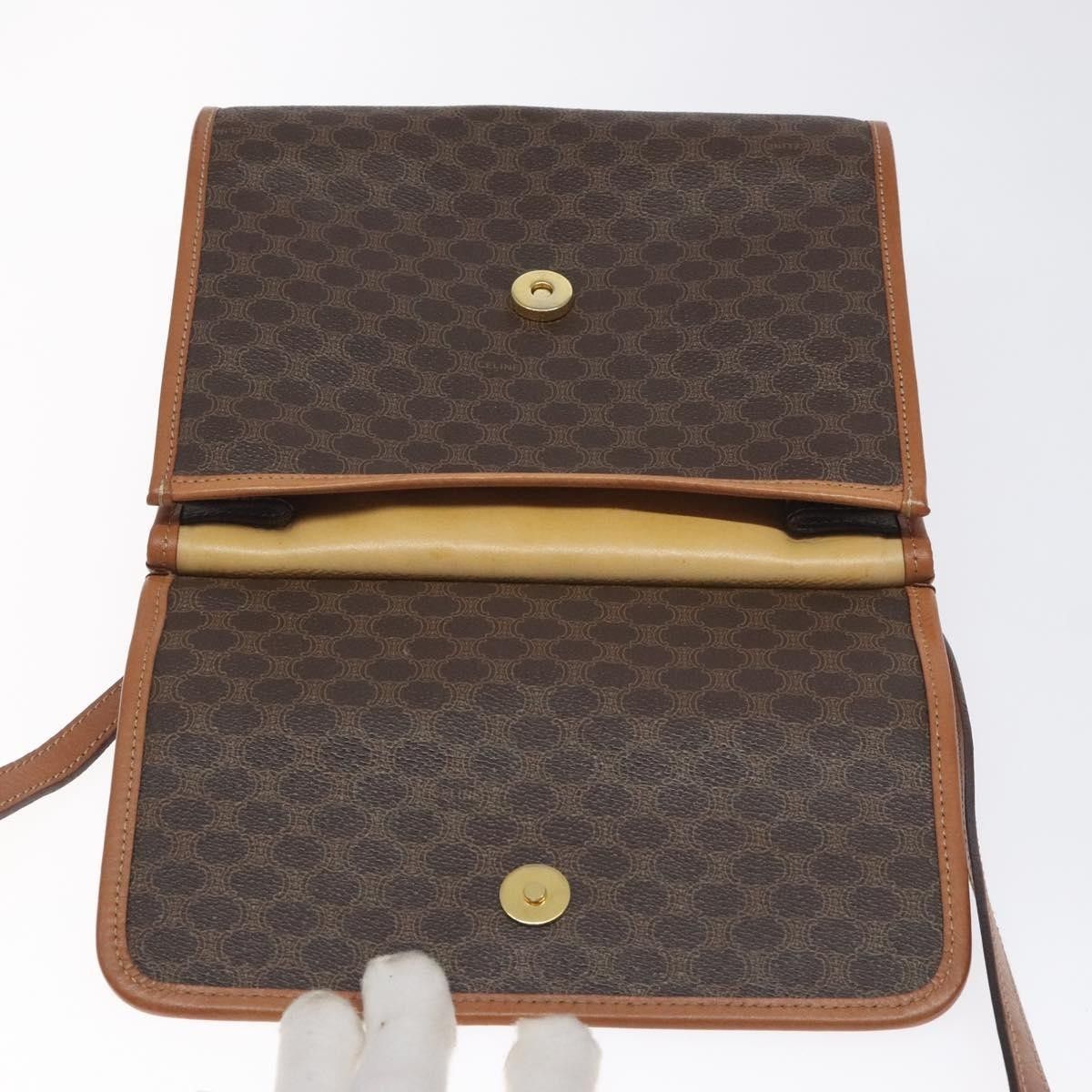 Celine Celine Vintage Macadam Shoulder Bag Canvas and Leather Size ONE SIZE - 18 Thumbnail