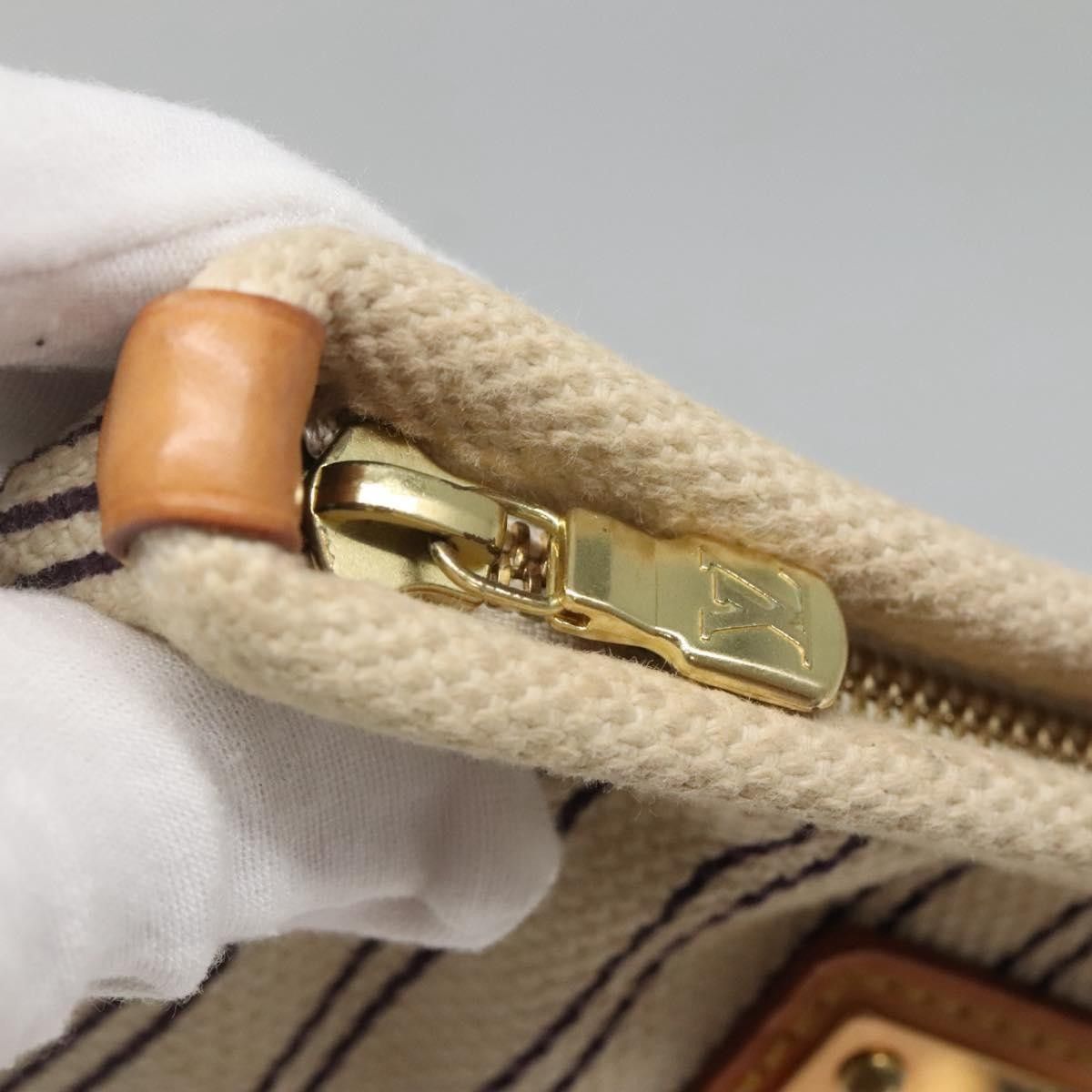 Louis Vuitton Louis Vuitton Antigua Pouch Canvas Size ONE SIZE - 16 Thumbnail
