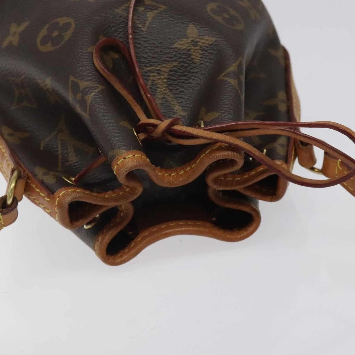 Louis Vuitton Louis Vuitton Nano Noe Shoulder Bag Monogram Canvas Size ONE SIZE - 15 Thumbnail