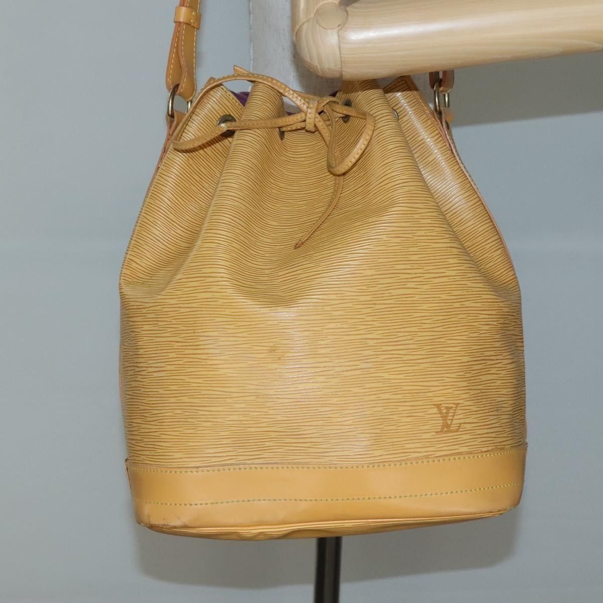 Louis Vuitton Louis Vuitton Noe Handbag Epi Leather Size ONE SIZE - 12 Thumbnail