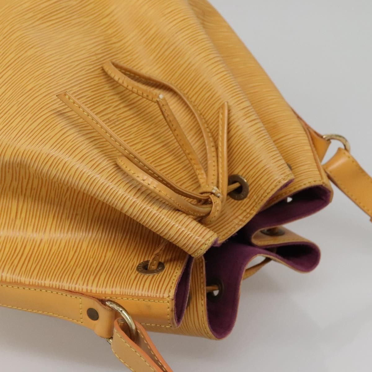 Louis Vuitton Louis Vuitton Noe Handbag Epi Leather Size ONE SIZE - 14 Thumbnail