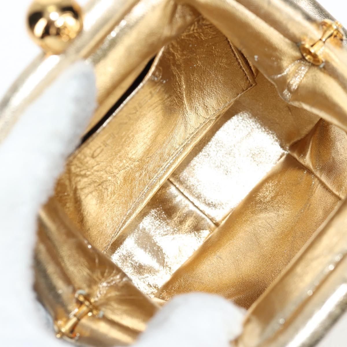 Chanel Chanel Vintage Timeless Kisslock Coin Purse Leather Size ONE SIZE - 5 Thumbnail