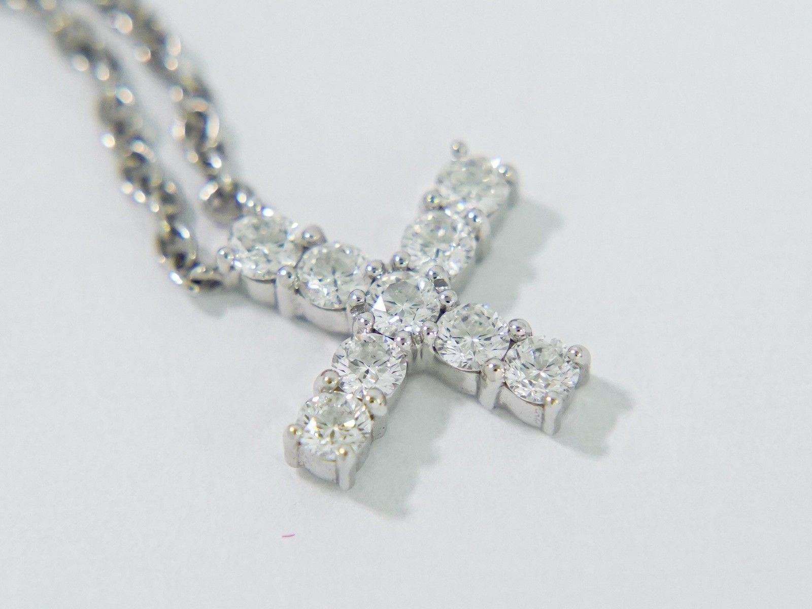 Harry Winston Harry Winston Cross Pendant Necklace Platinum with Diamonds Size ONE SIZE - 3 Thumbnail