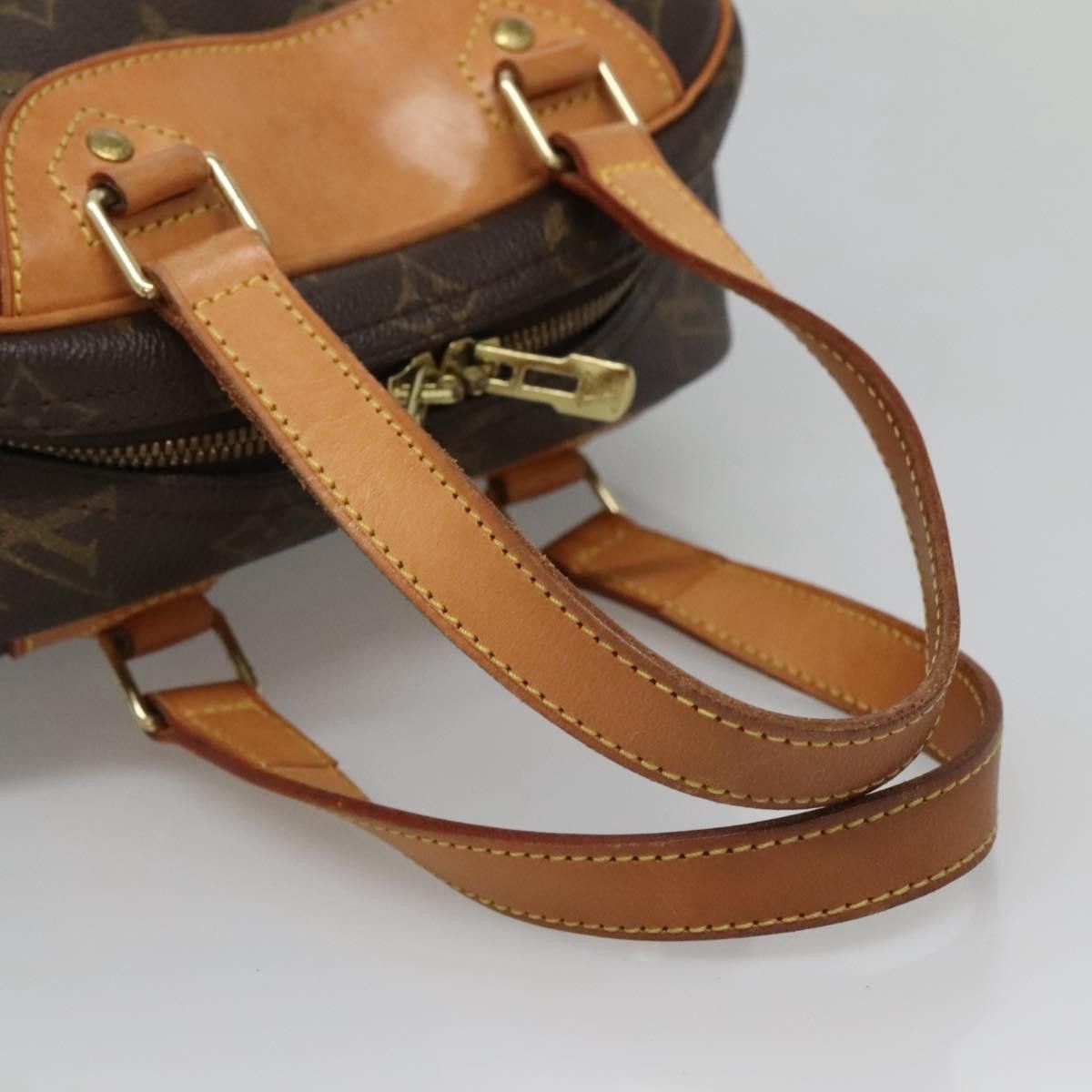 Louis Vuitton Louis Vuitton Excursion Handbag Monogram Canvas Size ONE SIZE - 8 Thumbnail
