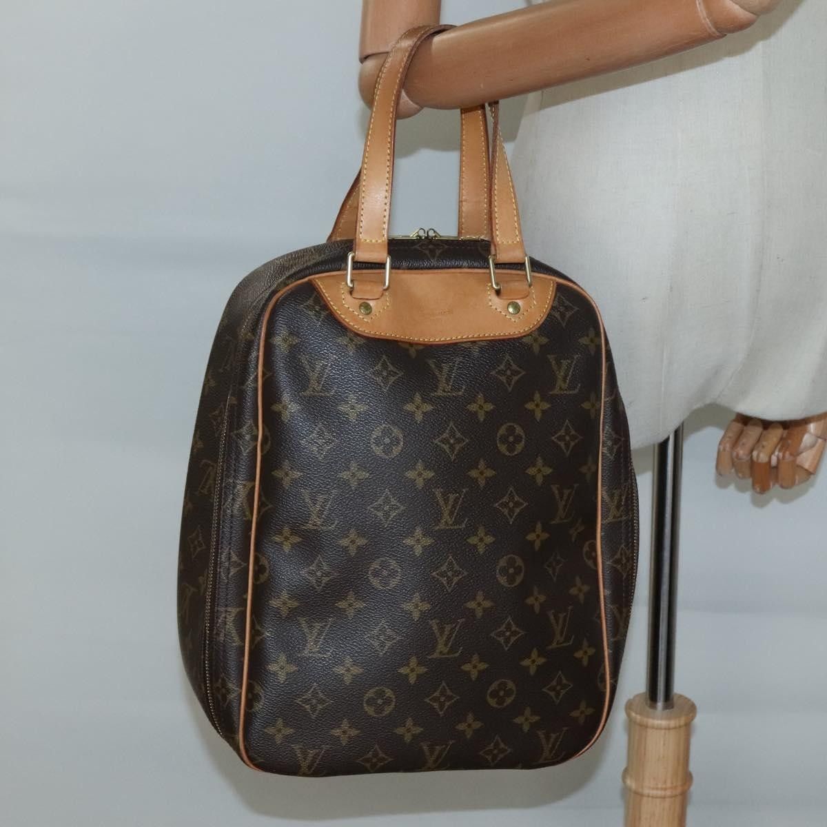 Louis Vuitton Louis Vuitton Excursion Handbag Monogram Canvas Size ONE SIZE - 14 Thumbnail