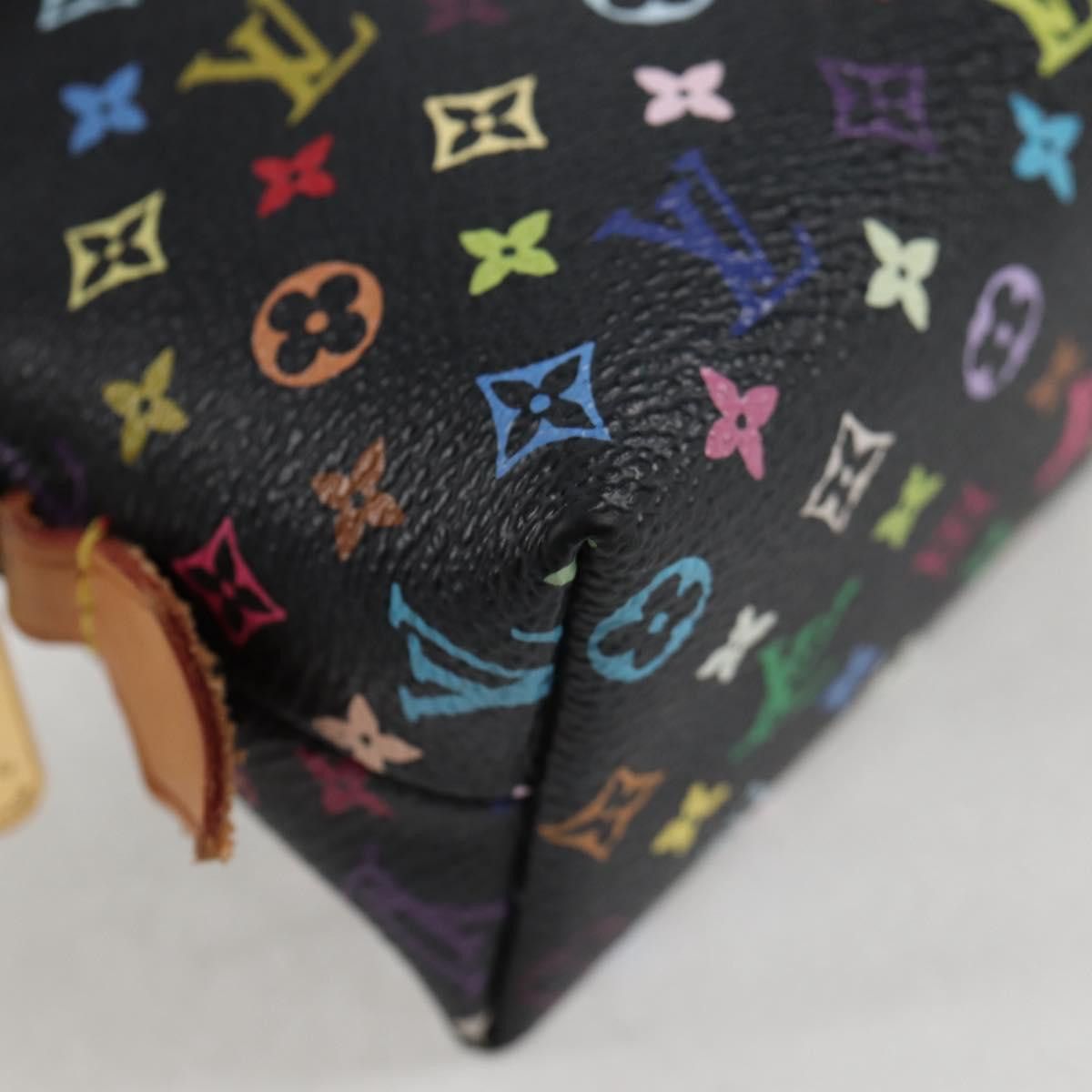 Louis Vuitton Louis Vuitton Cosmetic Pouch Monogram Multicolor Size ONE SIZE - 10 Thumbnail