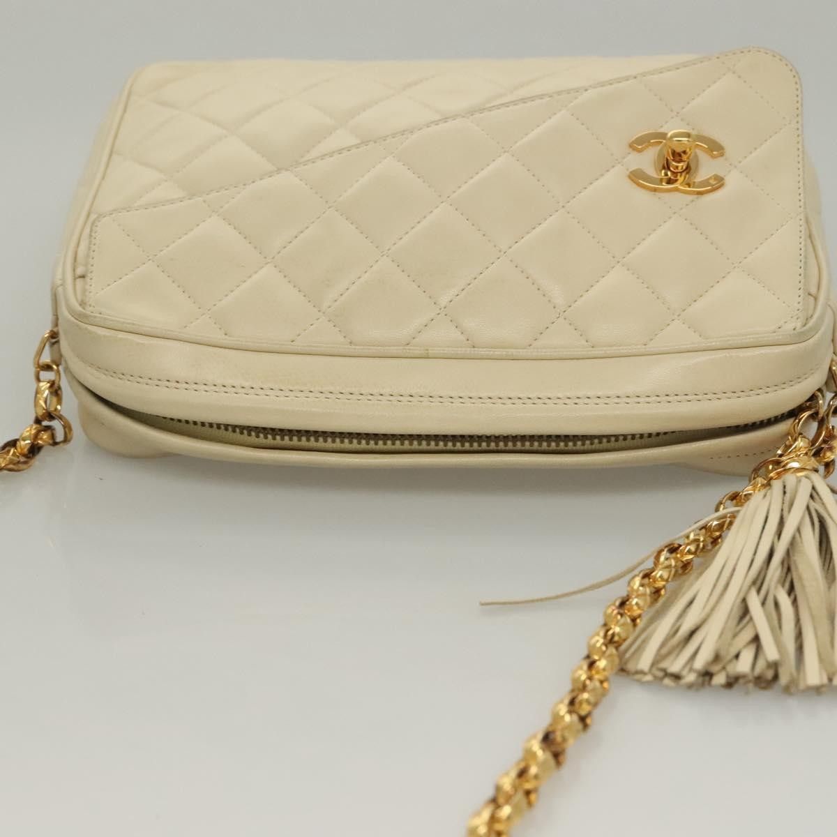Chanel Chanel Vintage Front Pocket Camera Bag Quilted Lambskin Size ONE SIZE - 16 Thumbnail